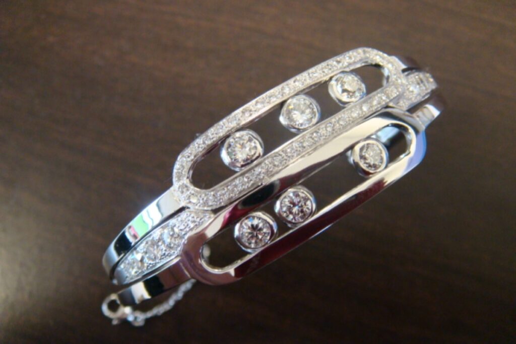 Bracelets (5)